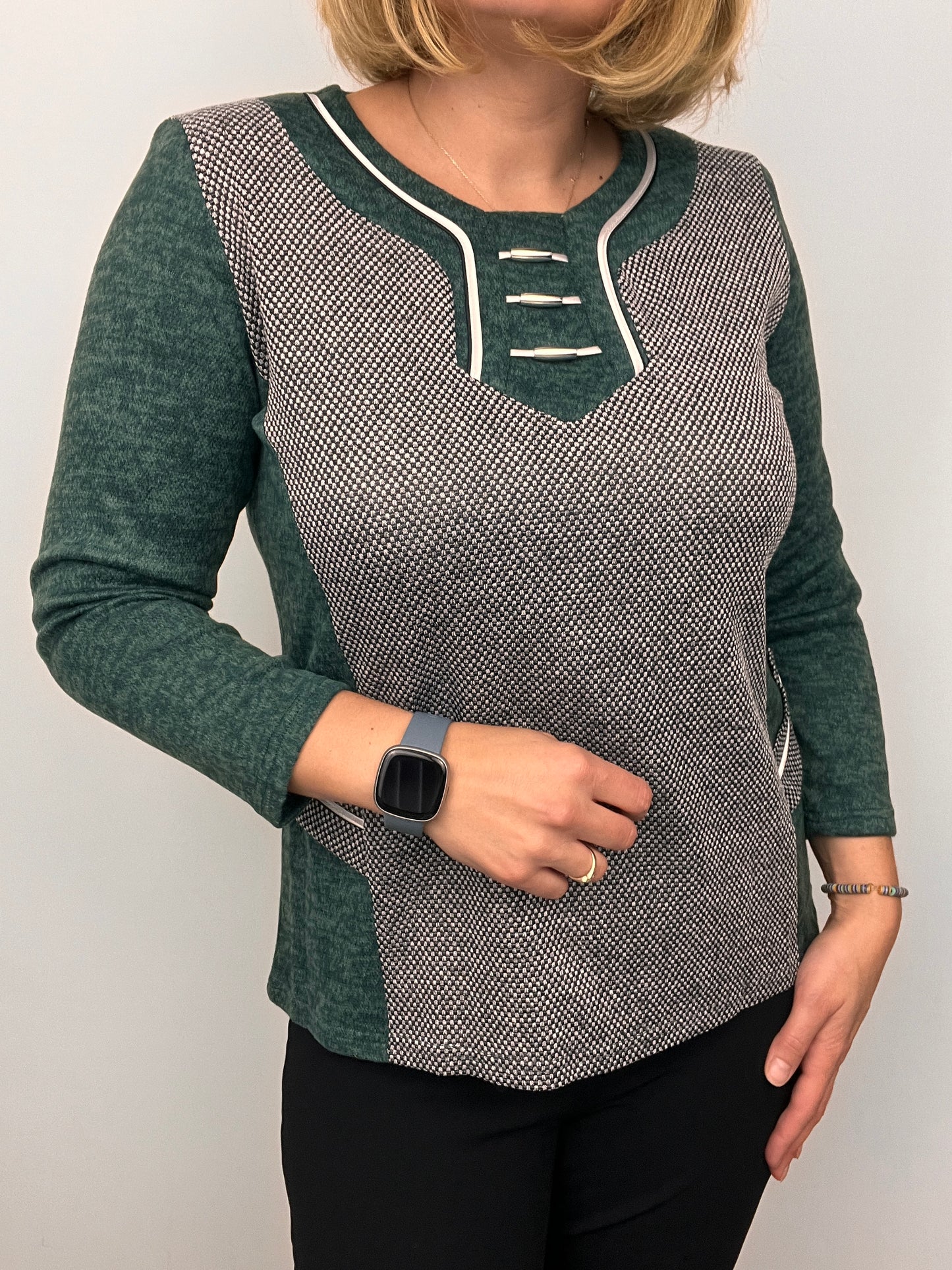 SALMA green fine knit winter top