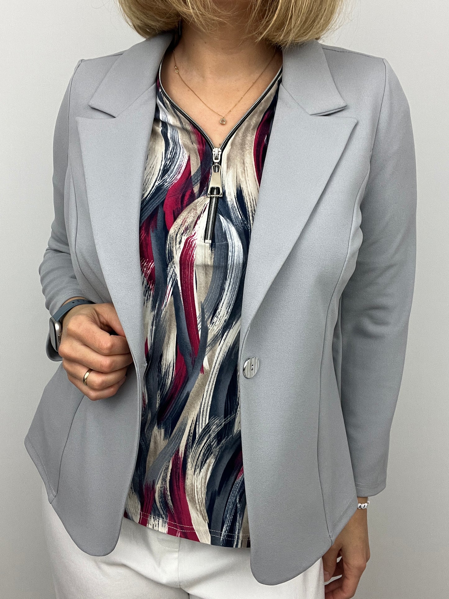 LEAH 3/4 sleeve zip top