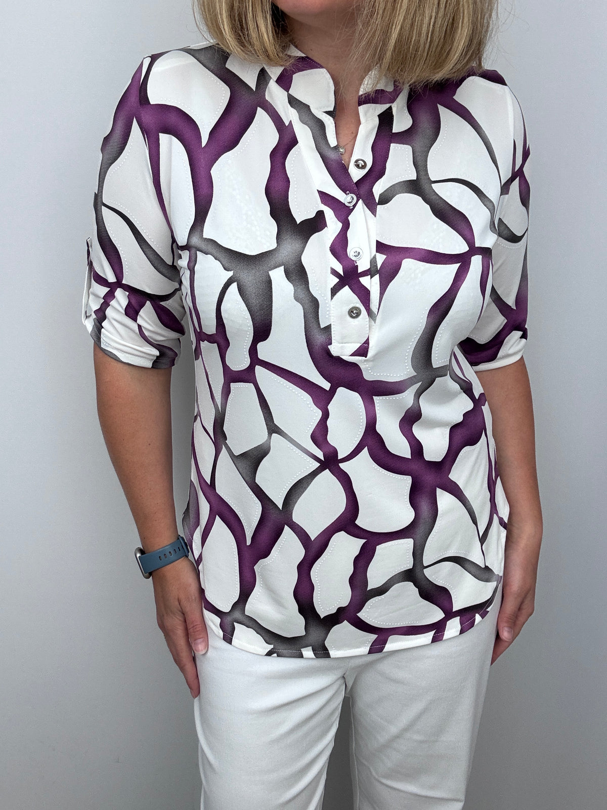 MARGARET stand-up collar blouse