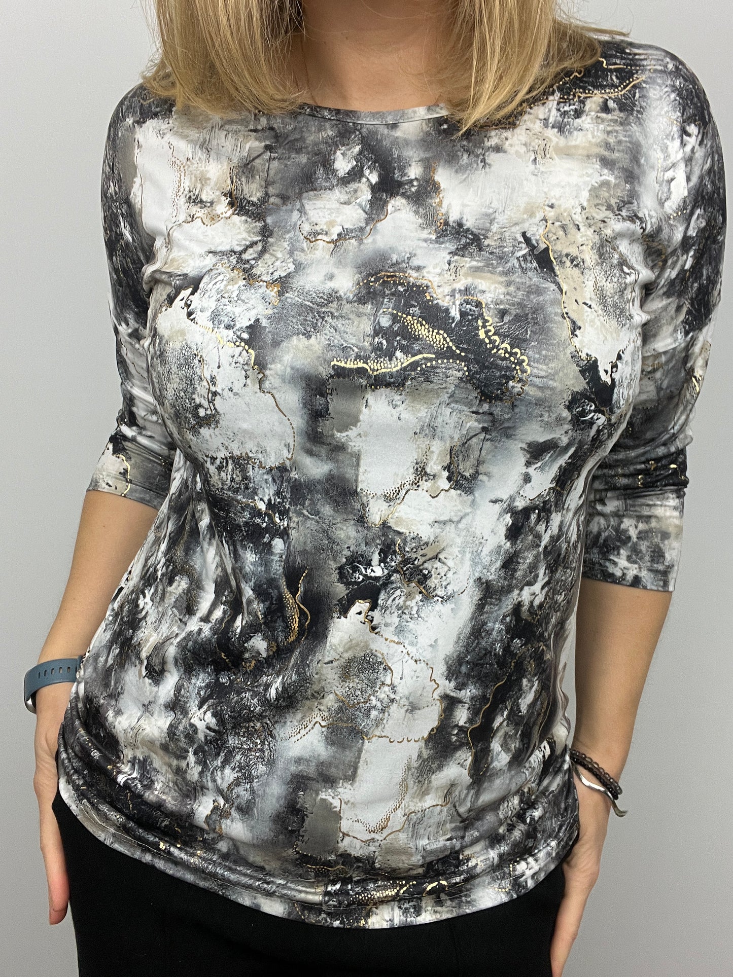 BELINDA festive round neck top