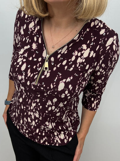 KIM burgundy 3/4 sleeve zip top