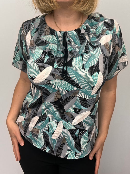 JANET Double ruffle top with chiffon sleeves