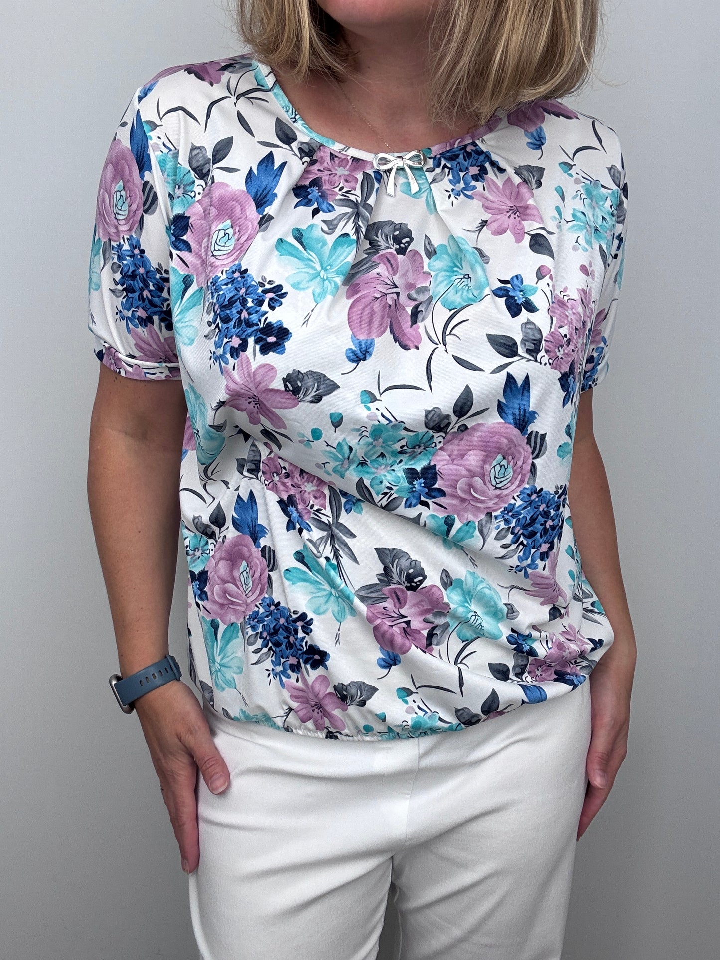 FORTUNE top with gently elasticated hem
