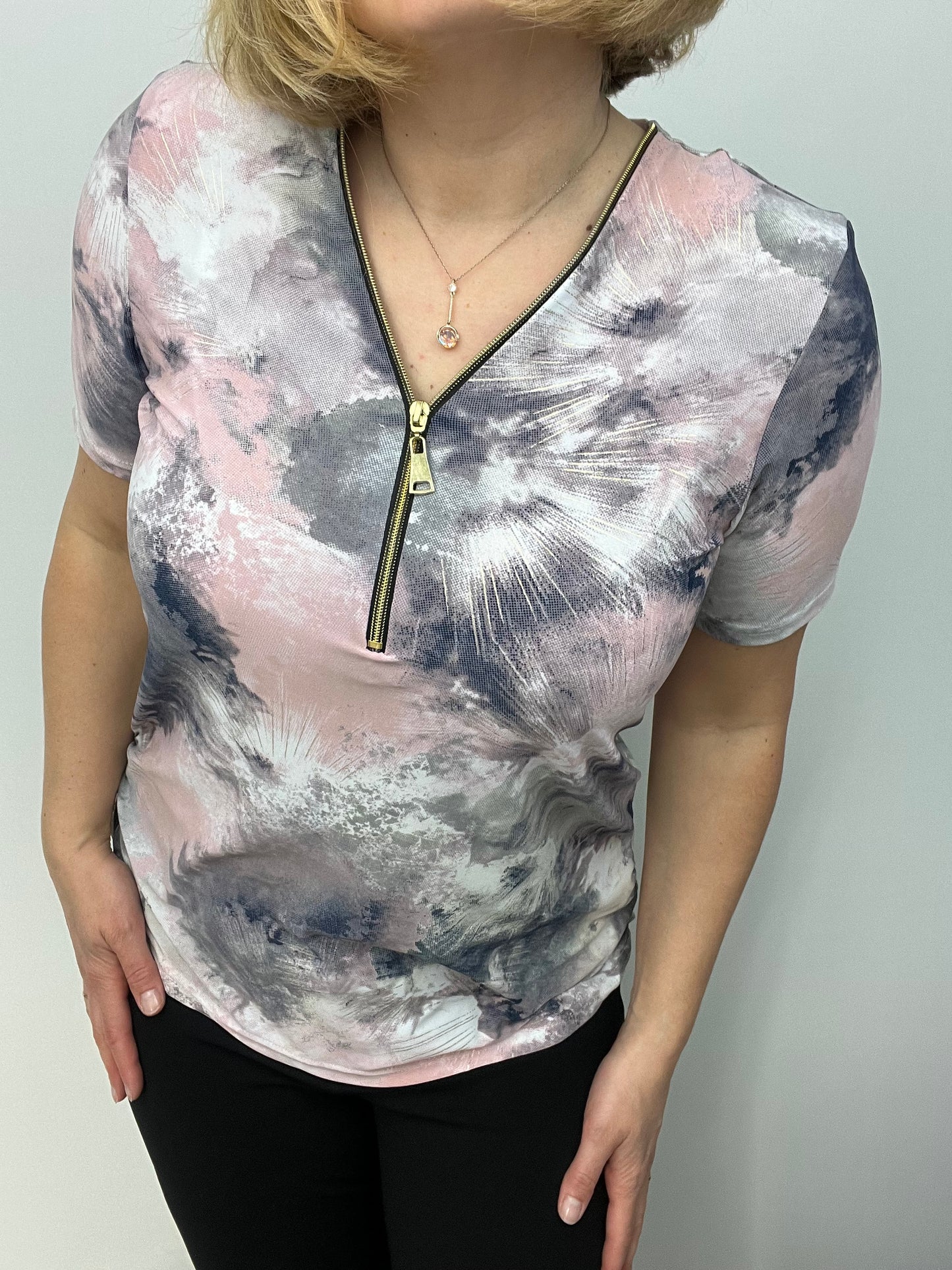 HANNAH short sleeve zip top