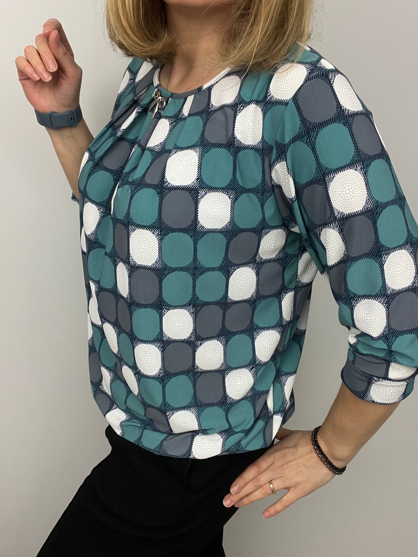 HOPE top with gently elasticated hem