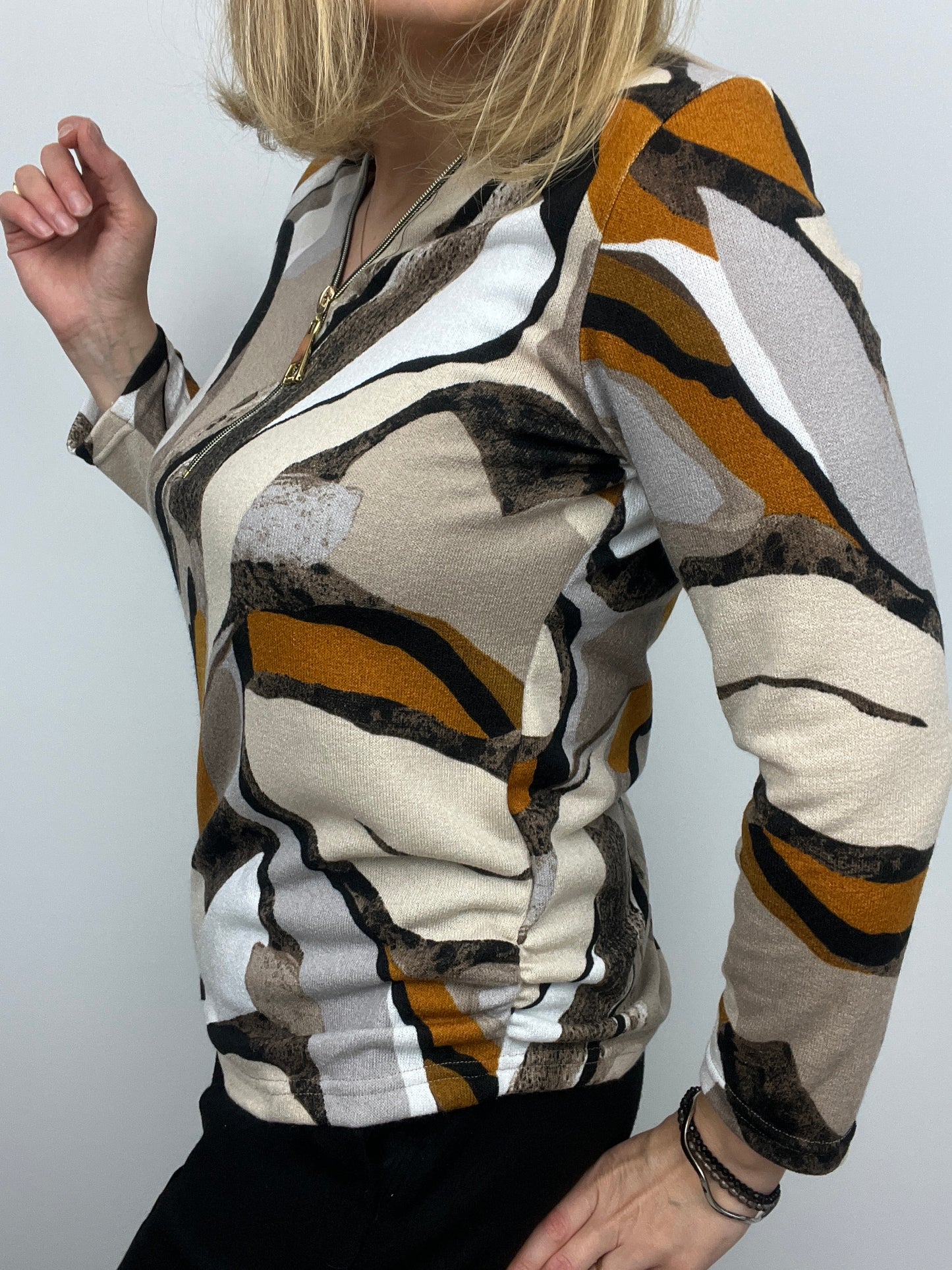 ROSALEEN fine knit zip top