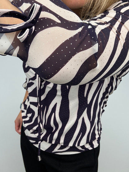 CARLA ruffle top