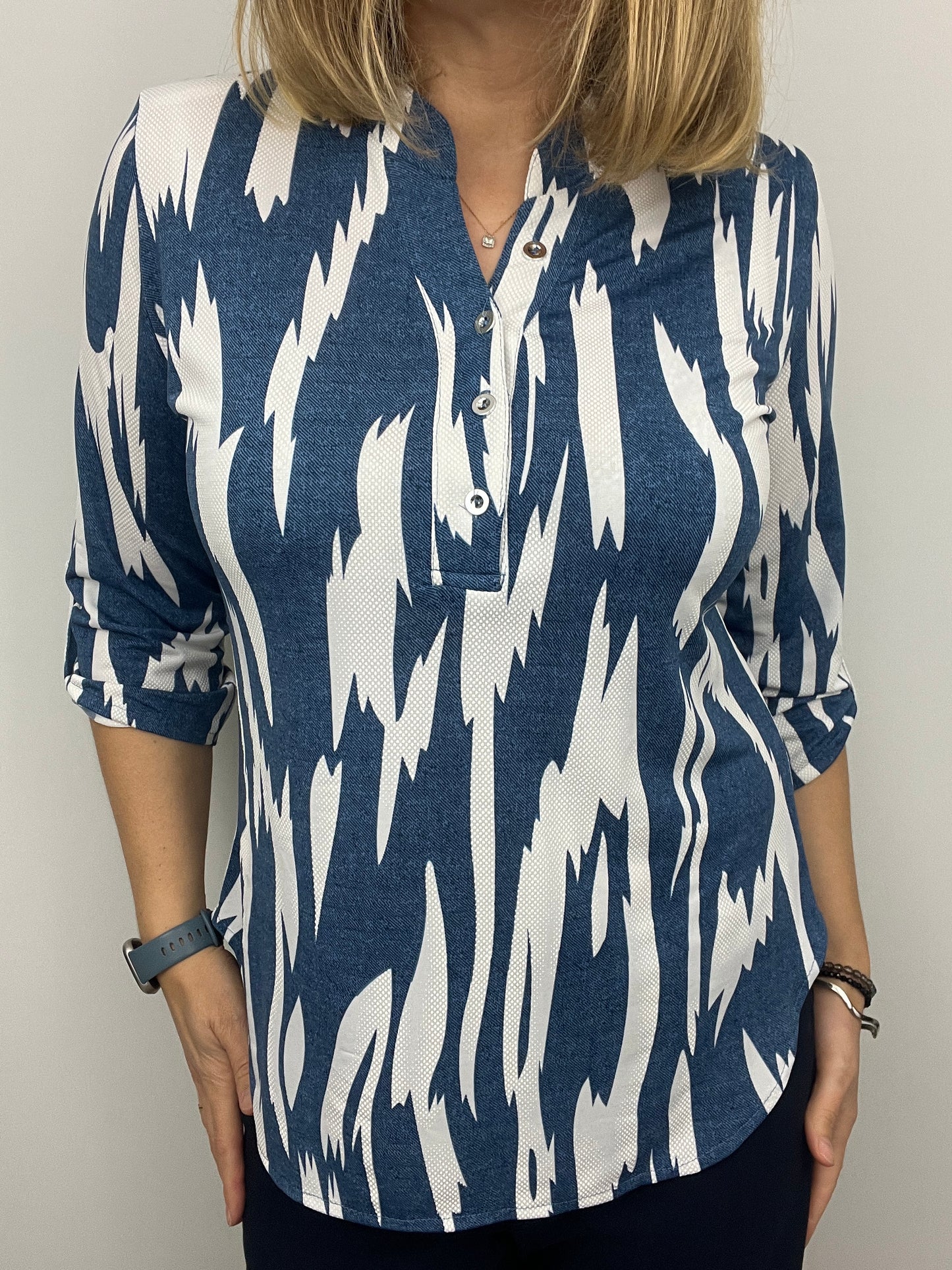 MATILDA stand-up collar blouse