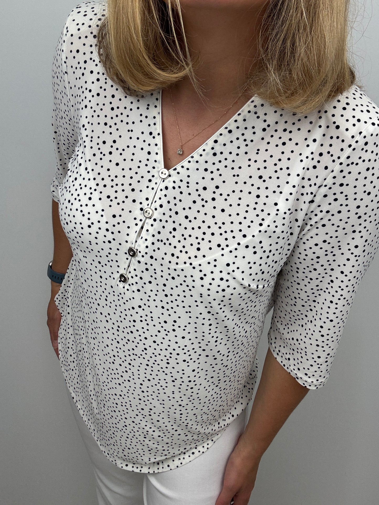 PAULA button-detail V-neck top