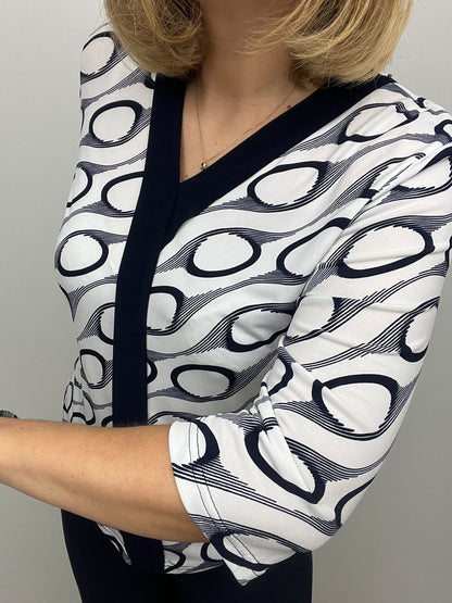 GABRIELLE v-neck top