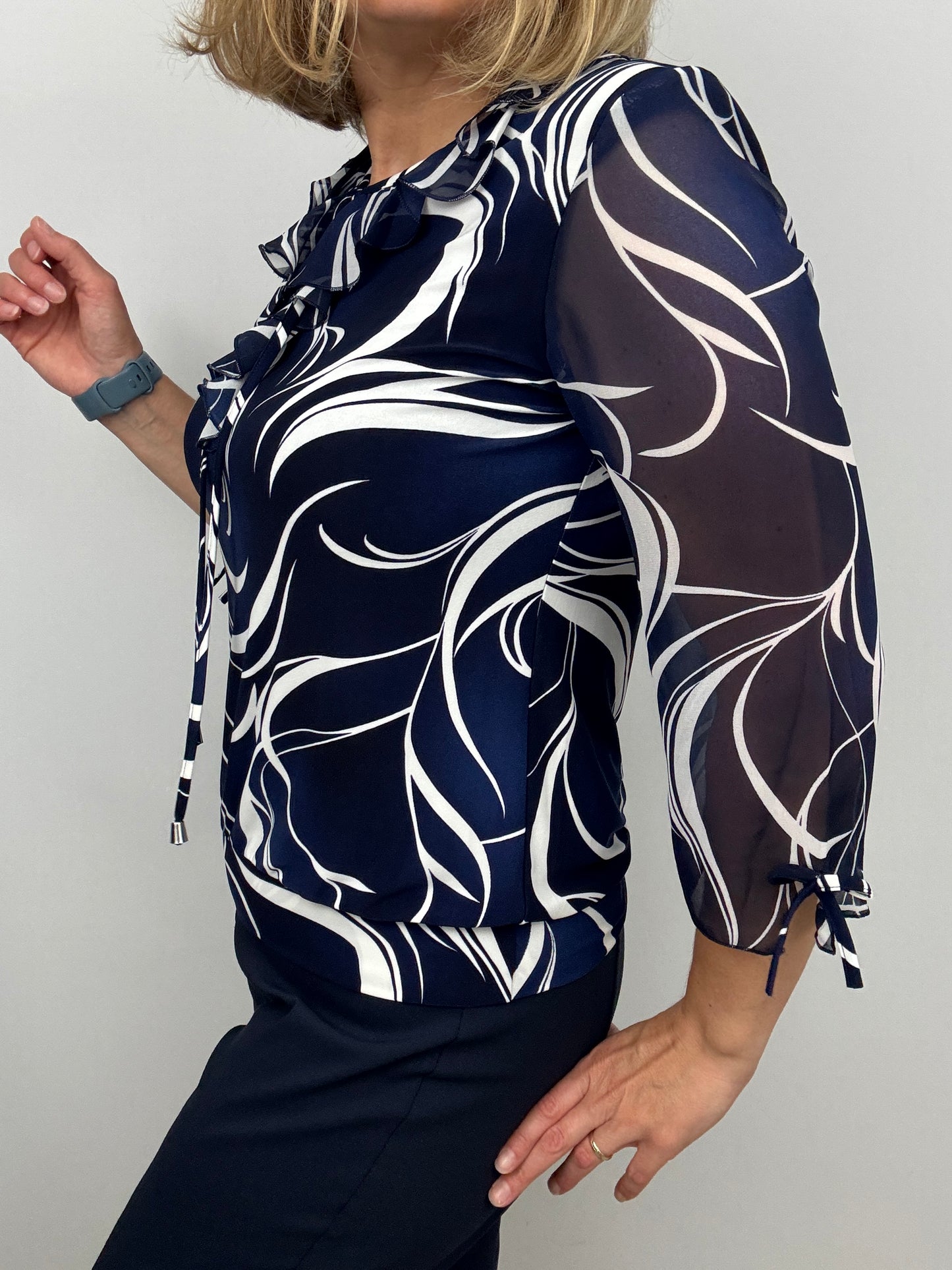 JOYCE ruffle top