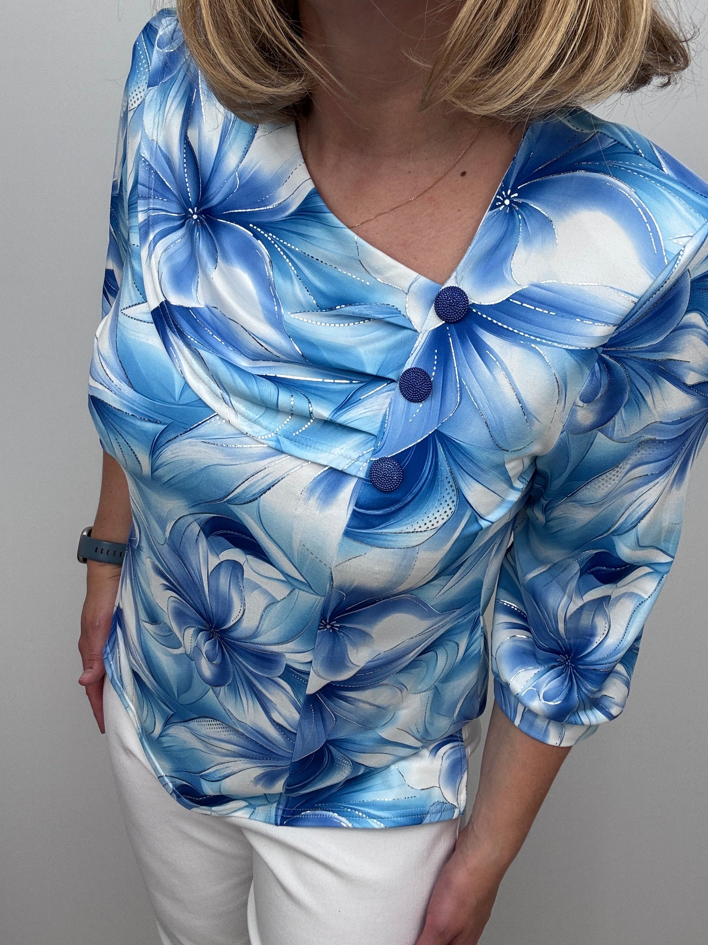 LORRAINE top with pleated neckline
