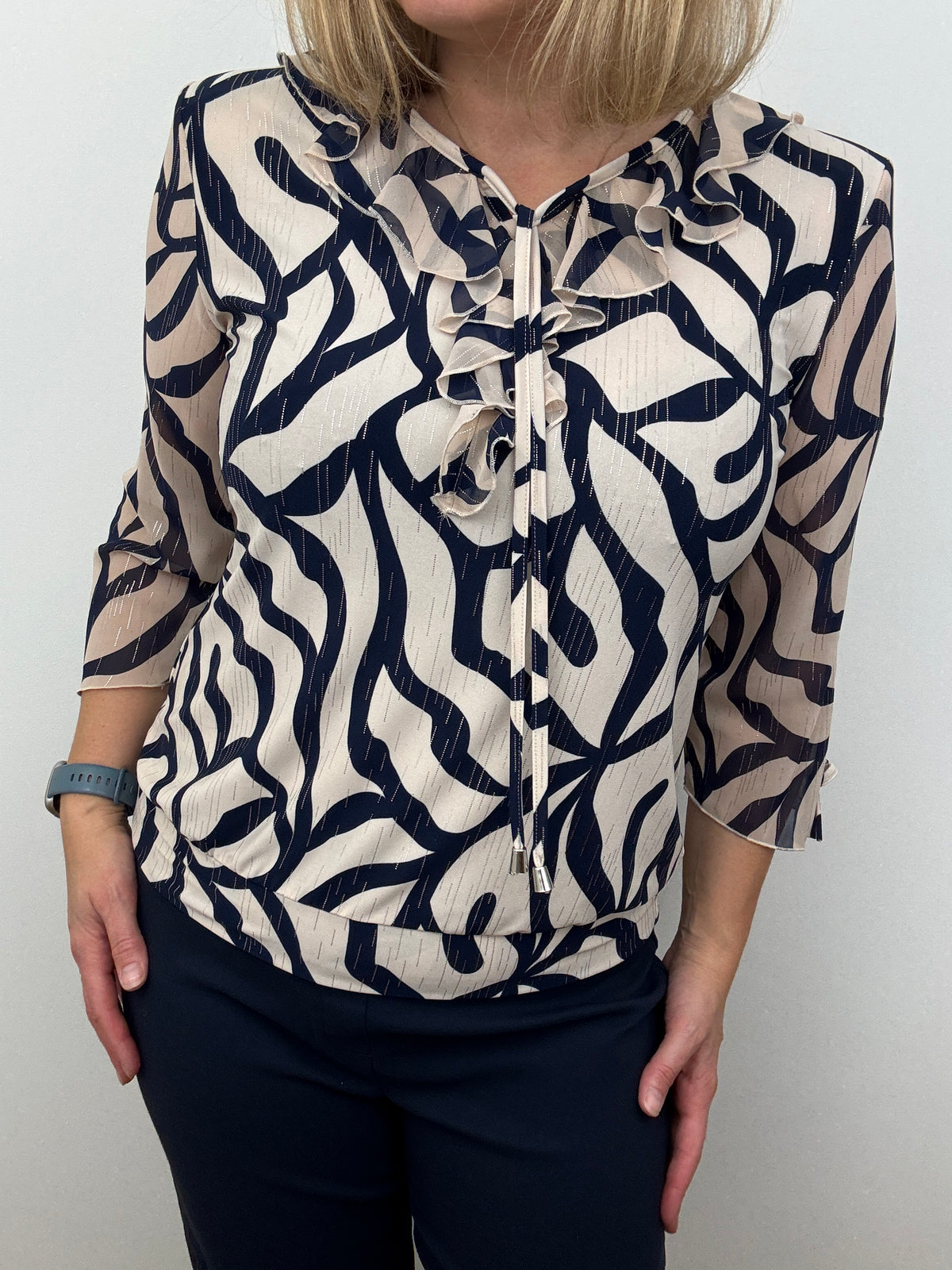 MERCY navy/beige ruffle top