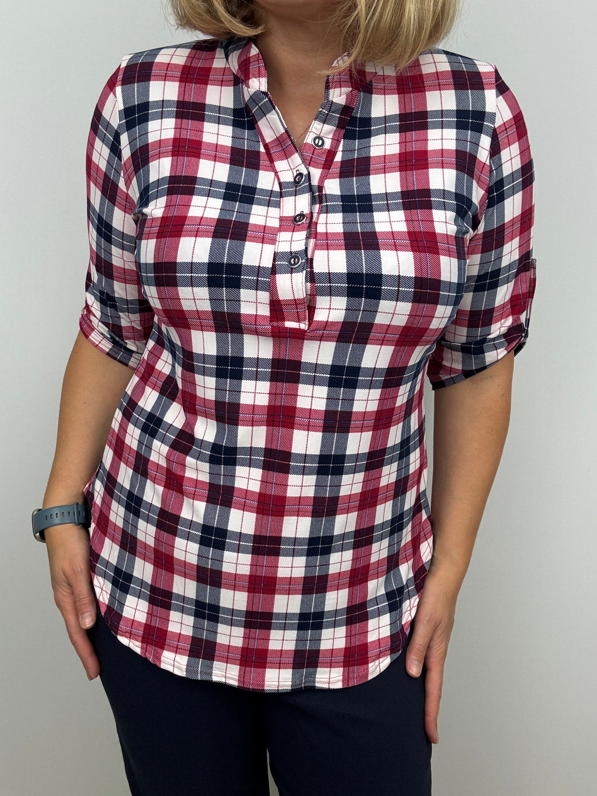ERICA check stand-up collar top