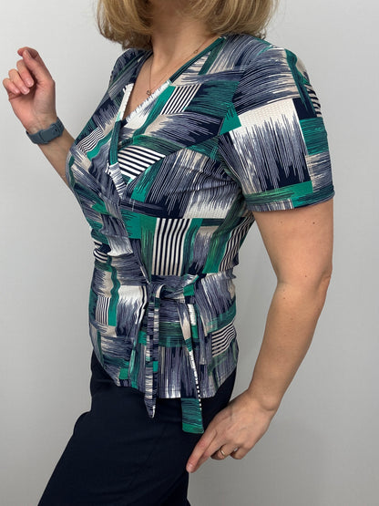 CLEO wrap top