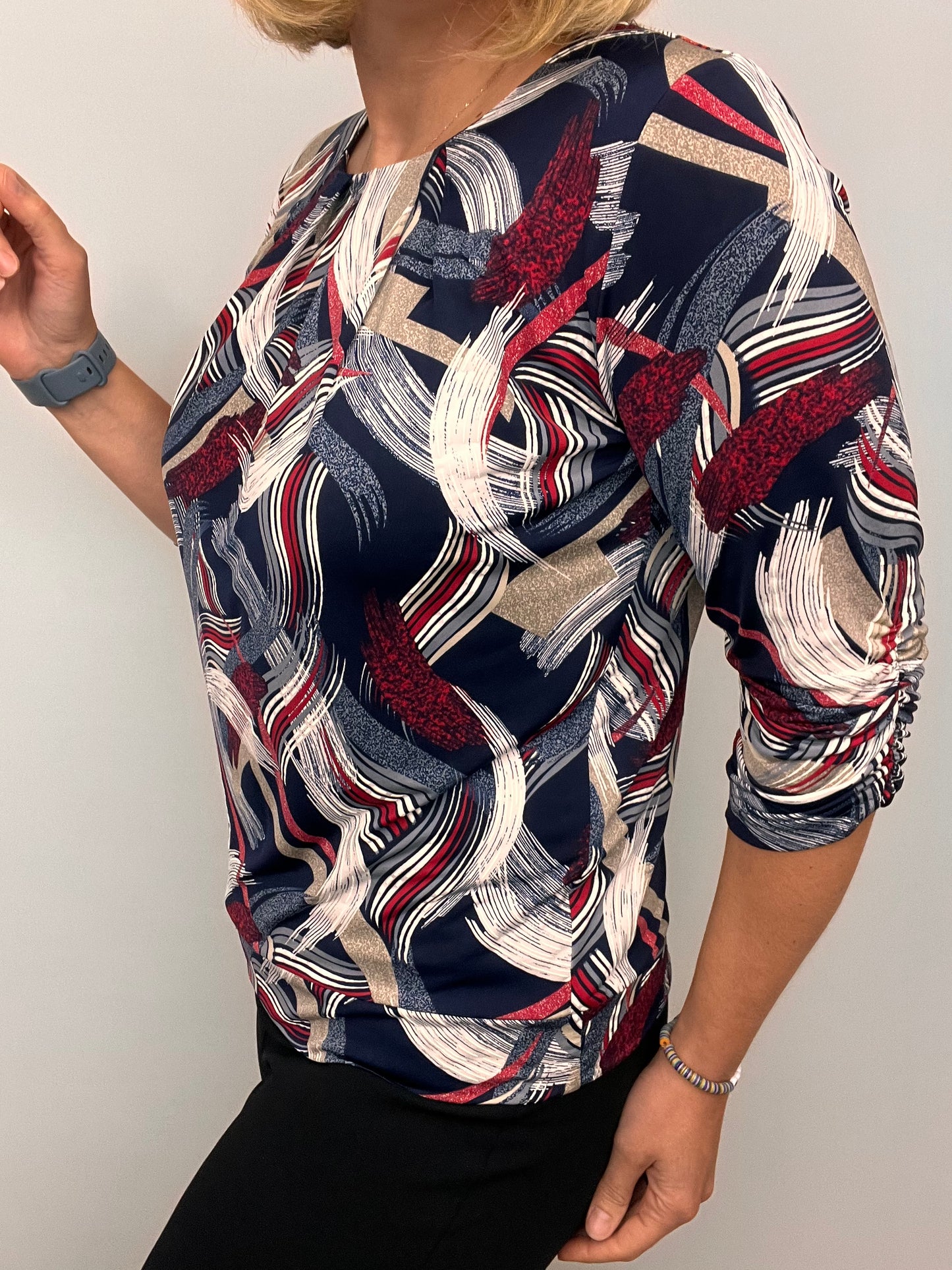 JOLIE relaxed fit top with wide band hem
