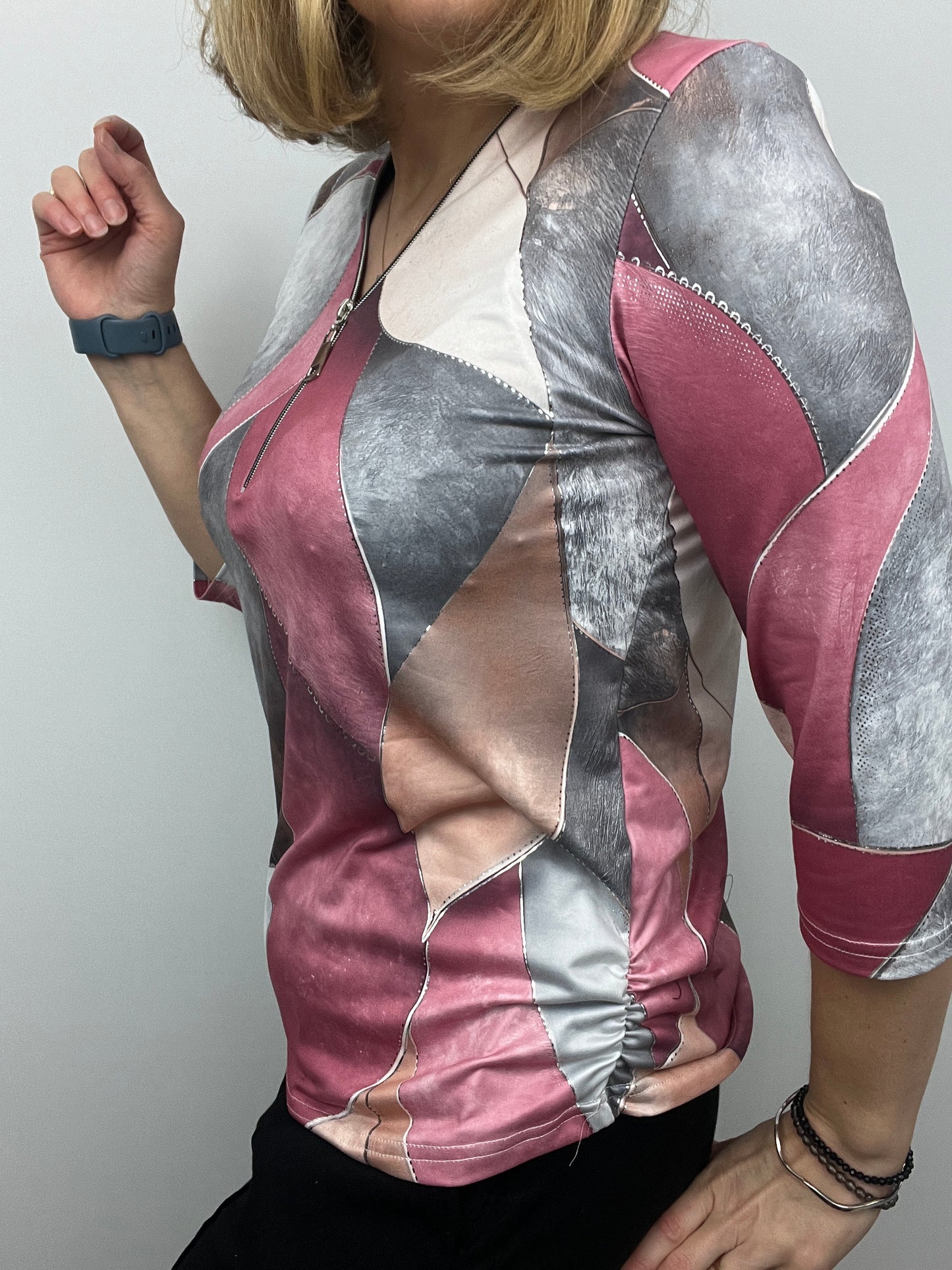 SAMANTHA 3/4 sleeve zip top