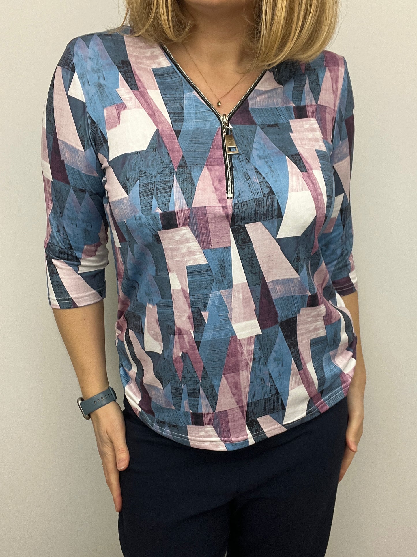 HOLLY 3/4 sleeve zip top