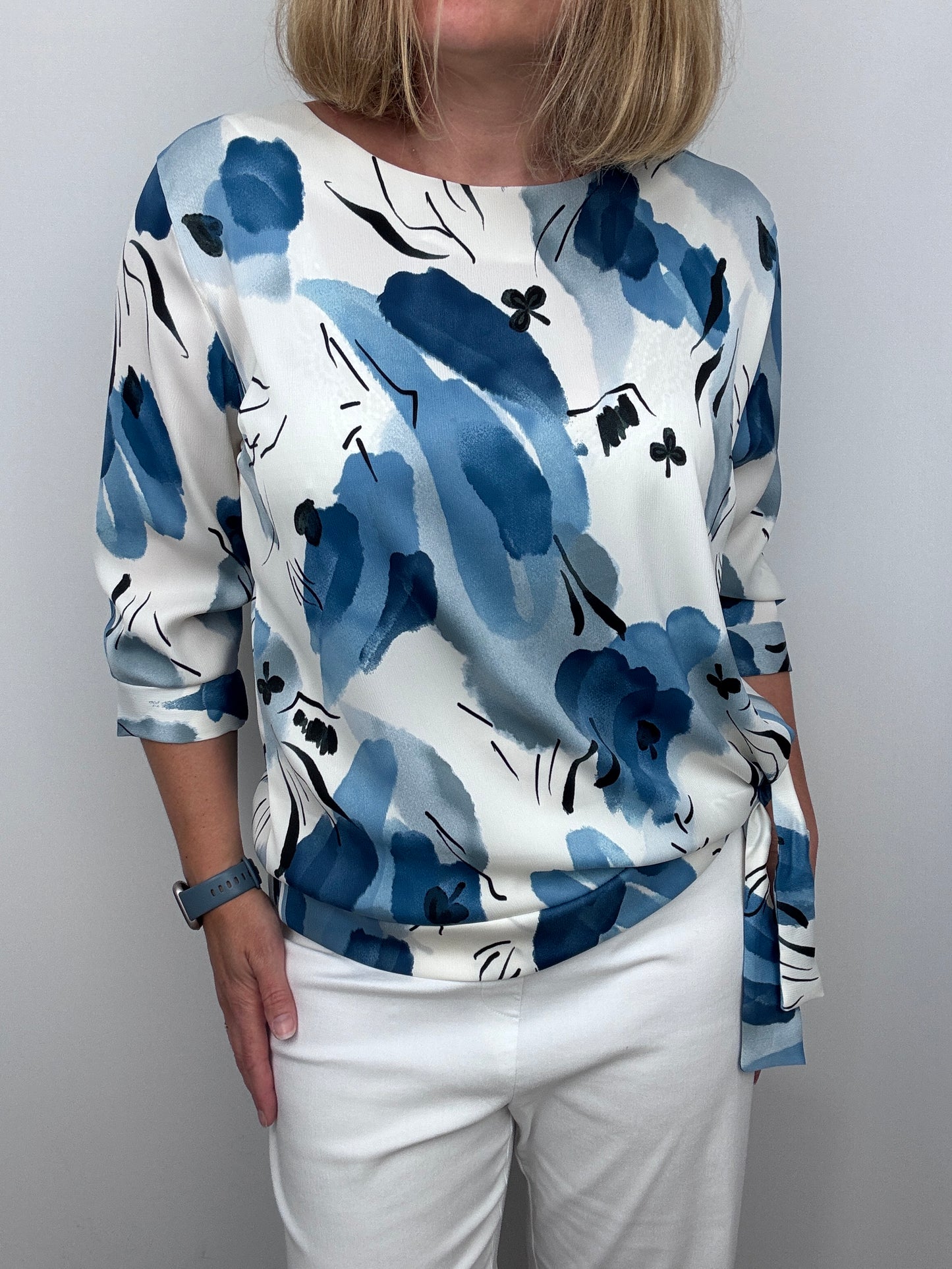 CAMERON tie-side top