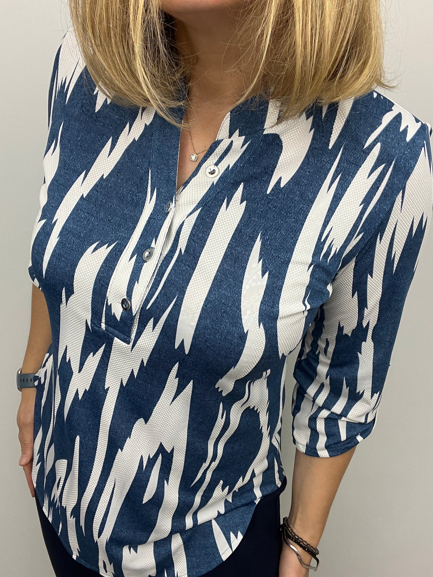 MATILDA stand-up collar blouse