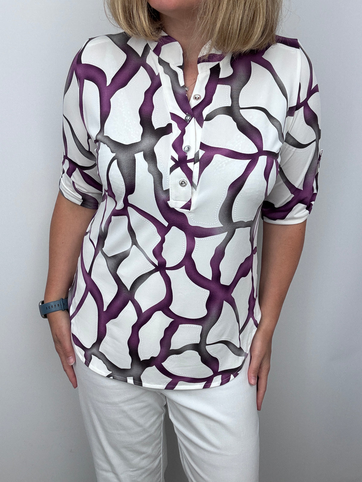MARGARET stand-up collar blouse