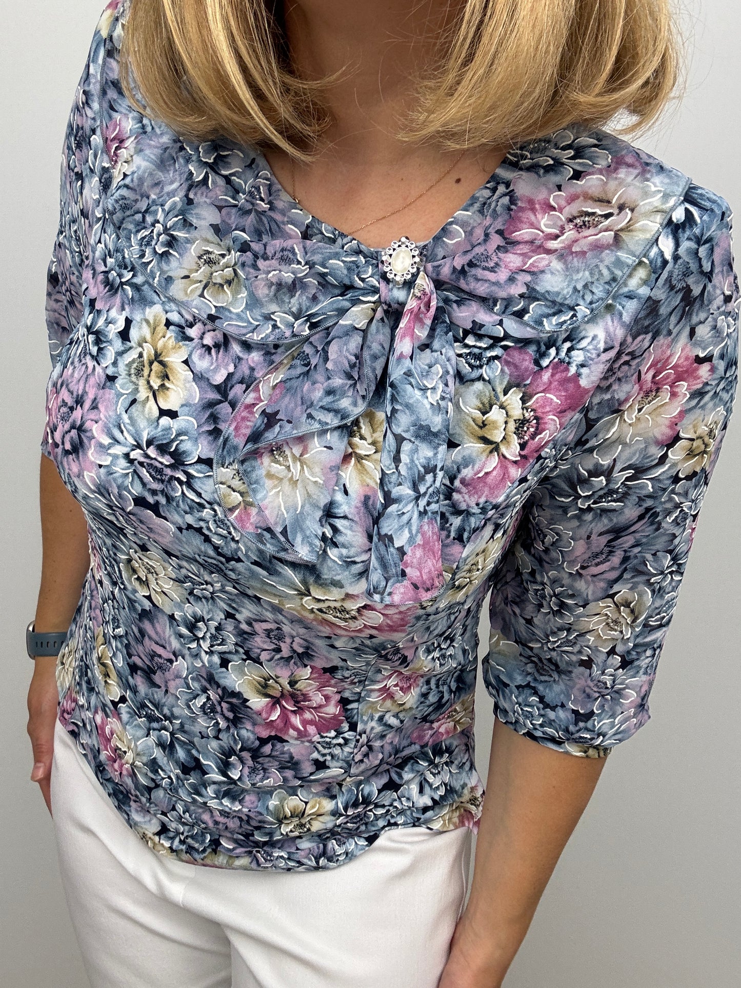 ABBEY top with bow detail at neckline