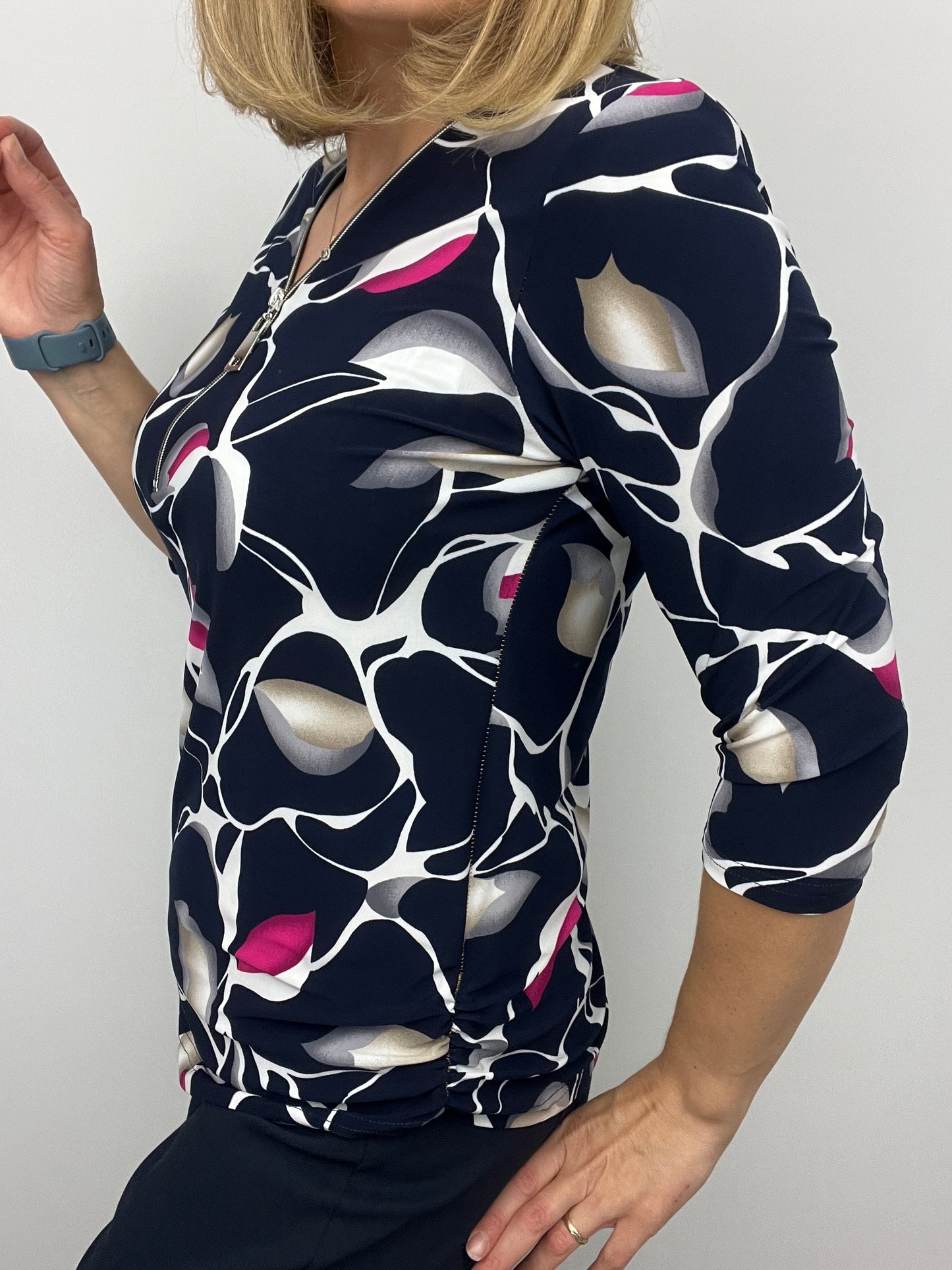 BONNIE 3/4 sleeve zip top