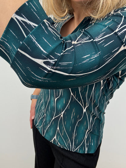 EMERALD green V-neck top with 3 buttons