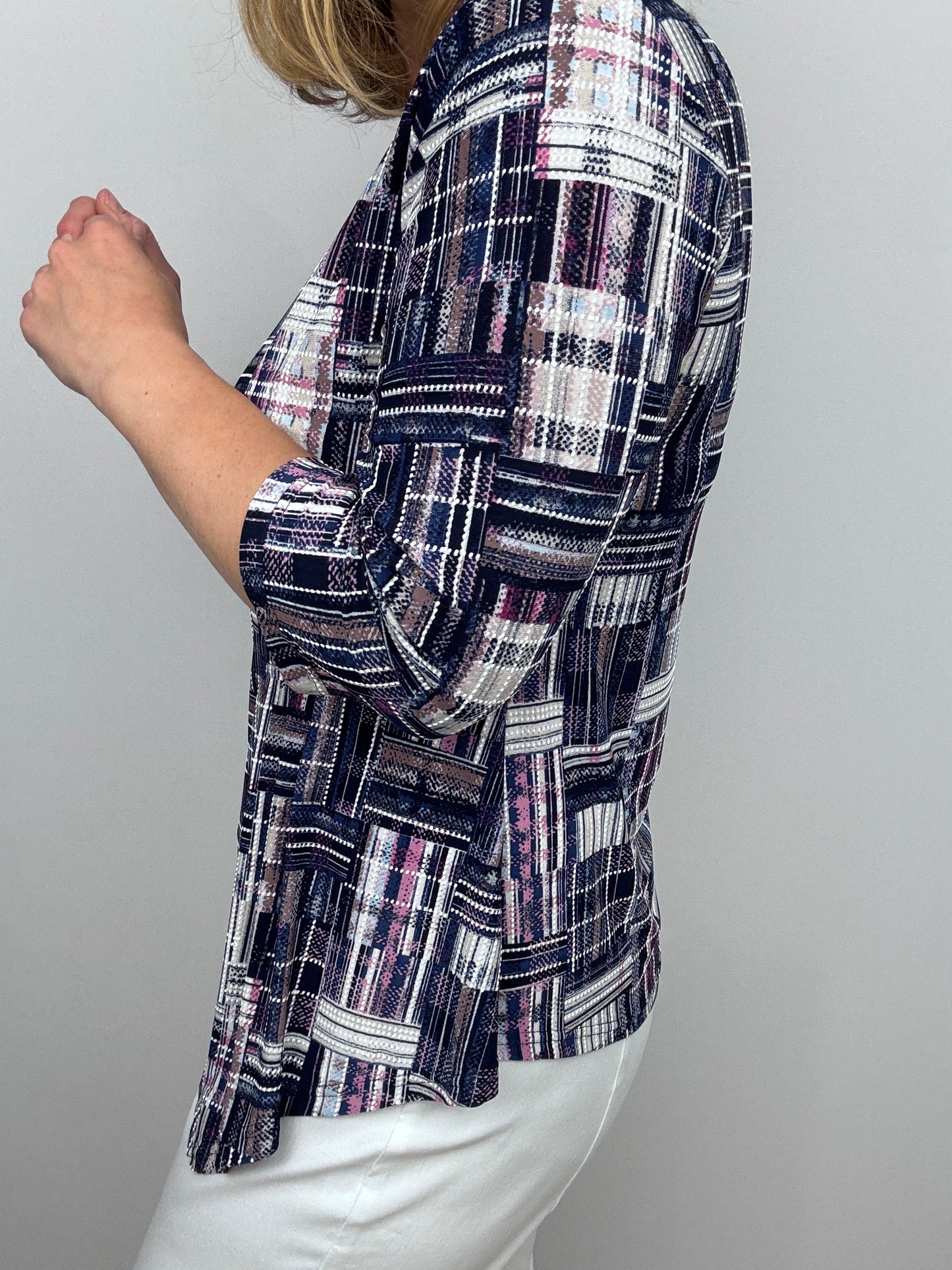 VIOLA round neck top with dipped hem