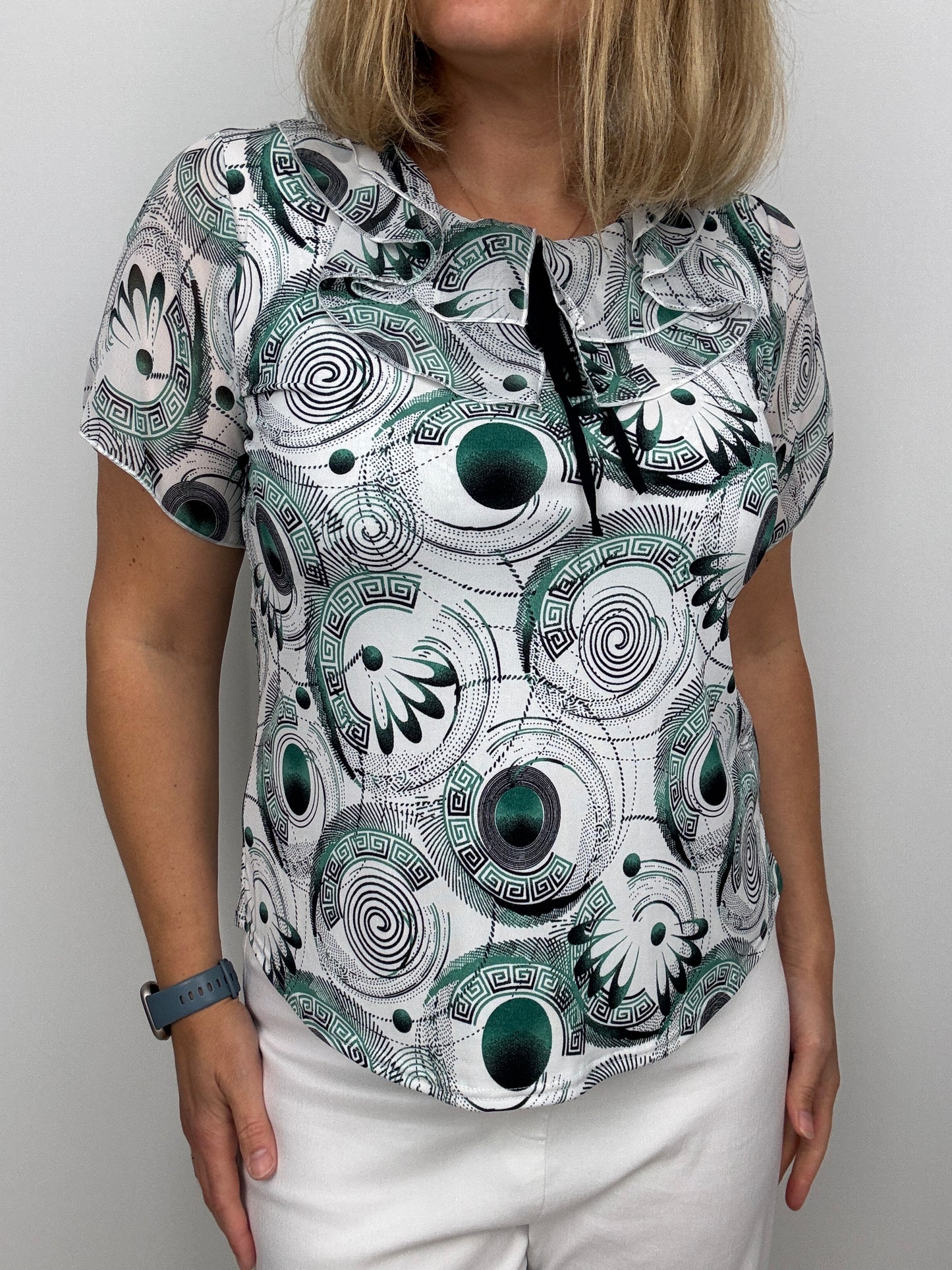 ELLA GRACE Double ruffle round neck top with short sleeve