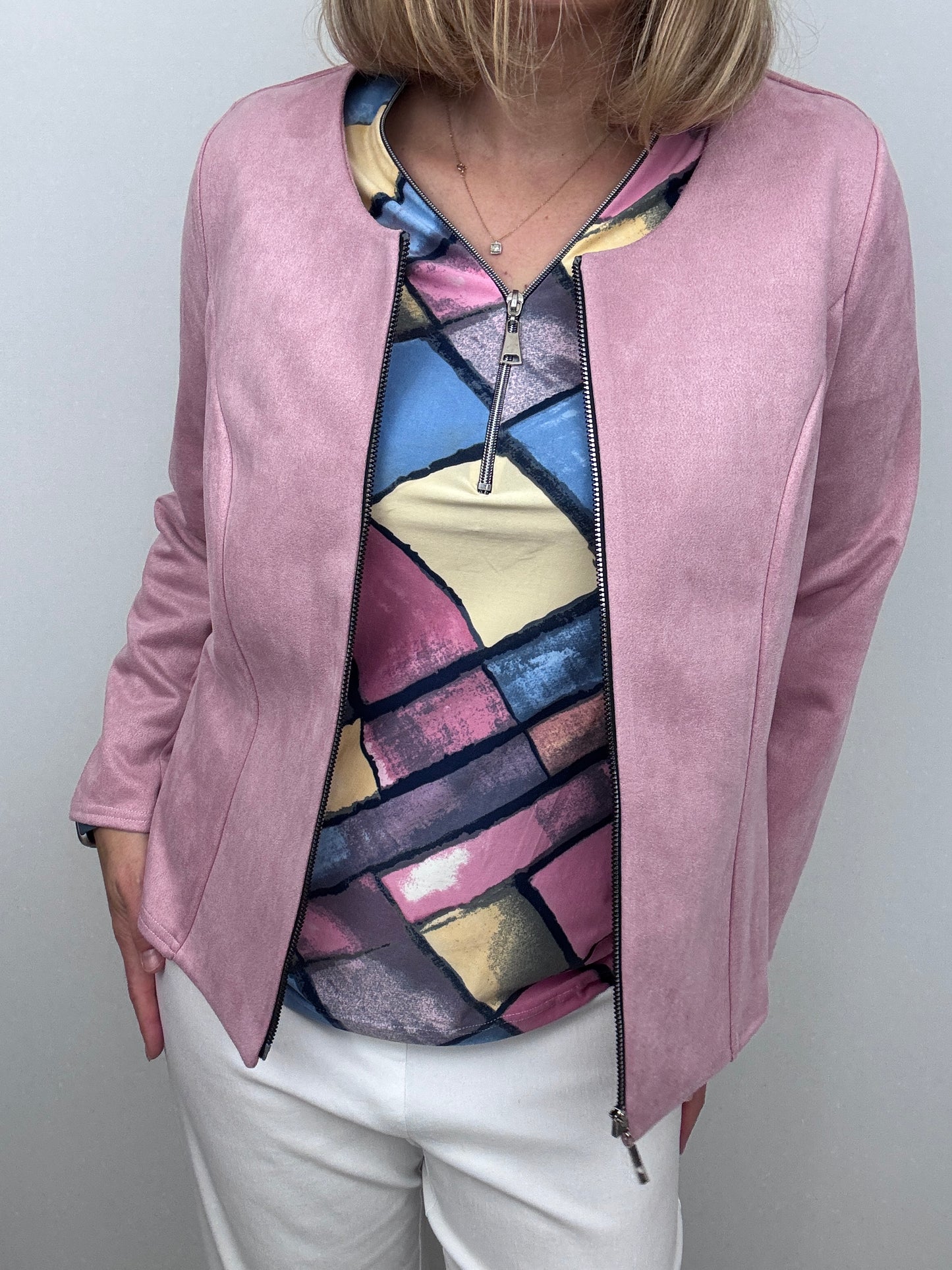 LEAH 3/4 sleeve zip top