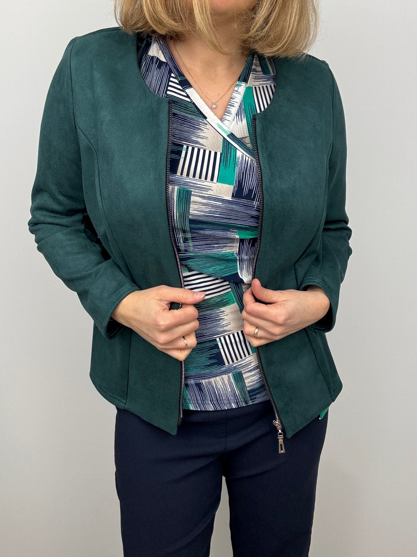 CLEO wrap top