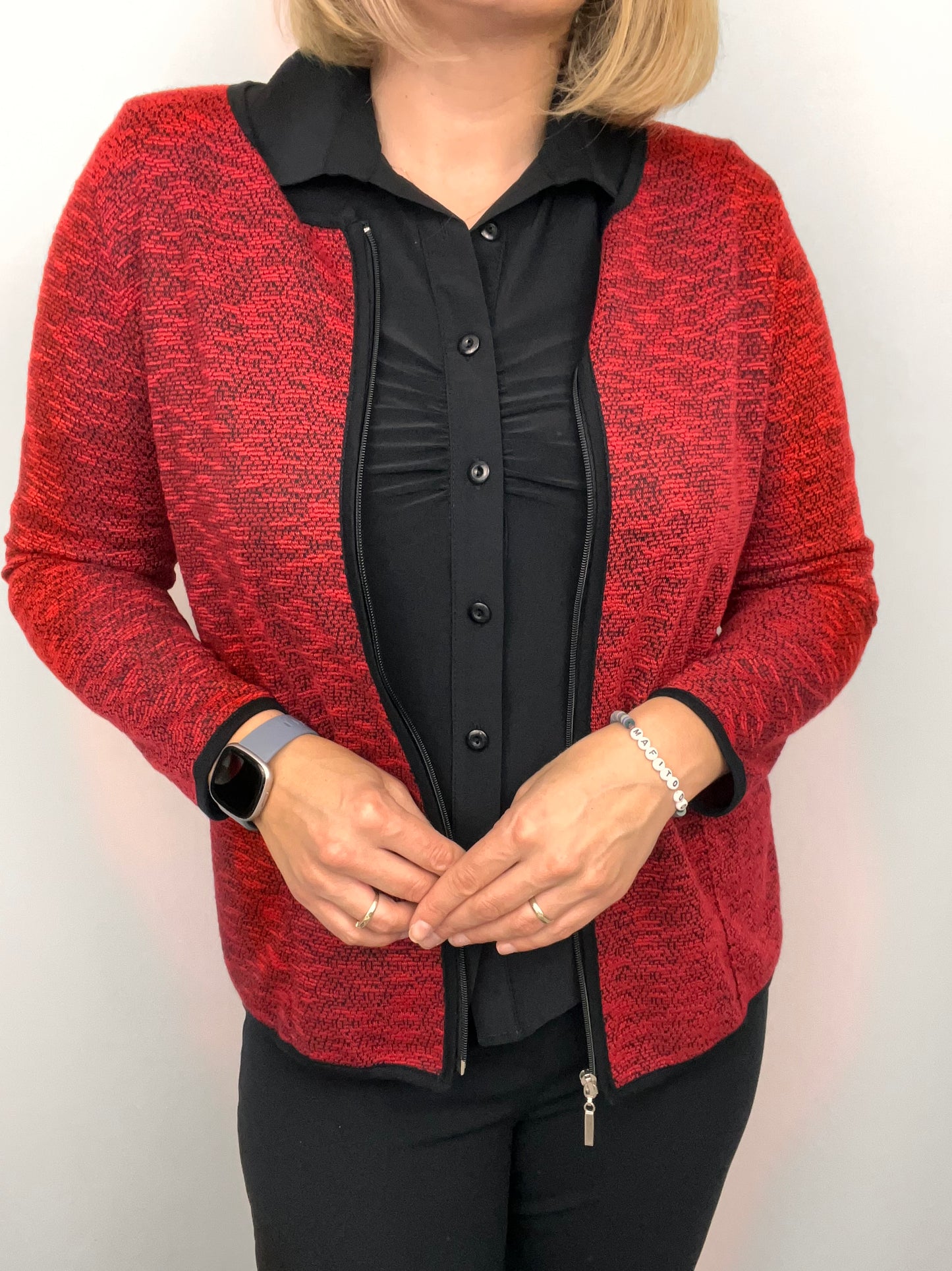 Red melange fine knit cardigan with zipper and pockets