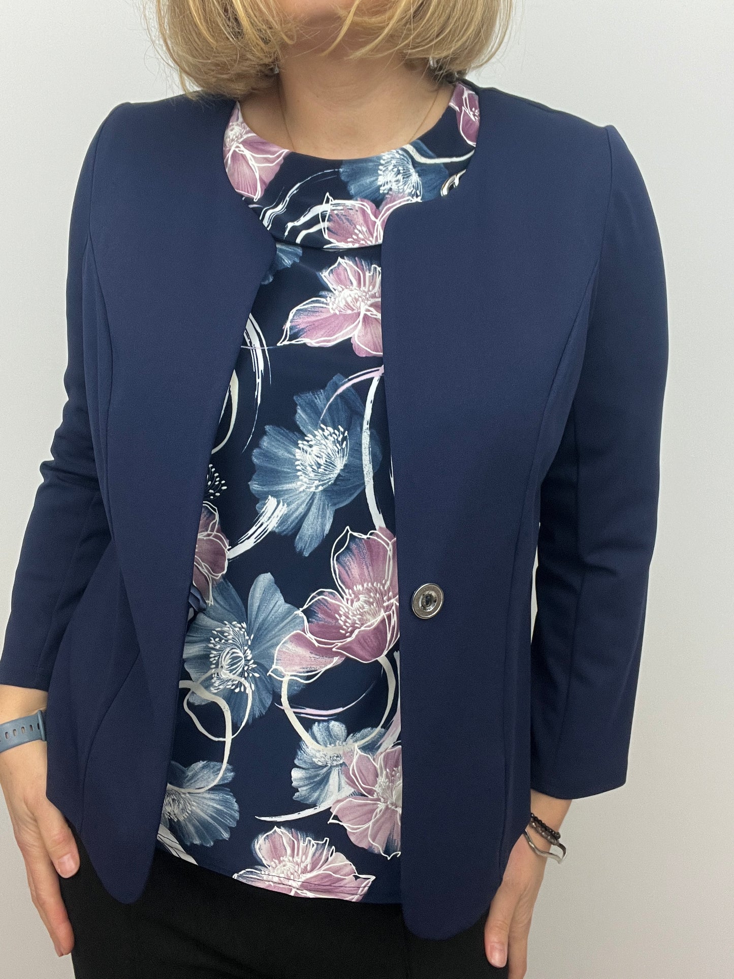 Navy One-button fabric jacket