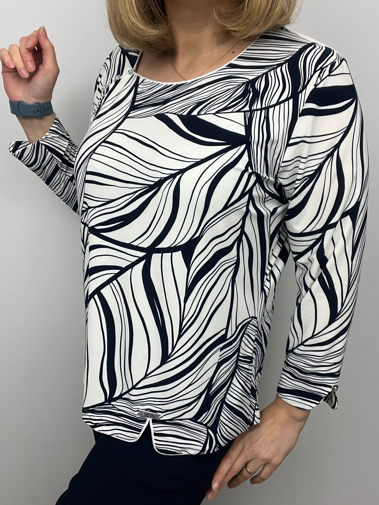 CAROLINE top - sizes 18-26