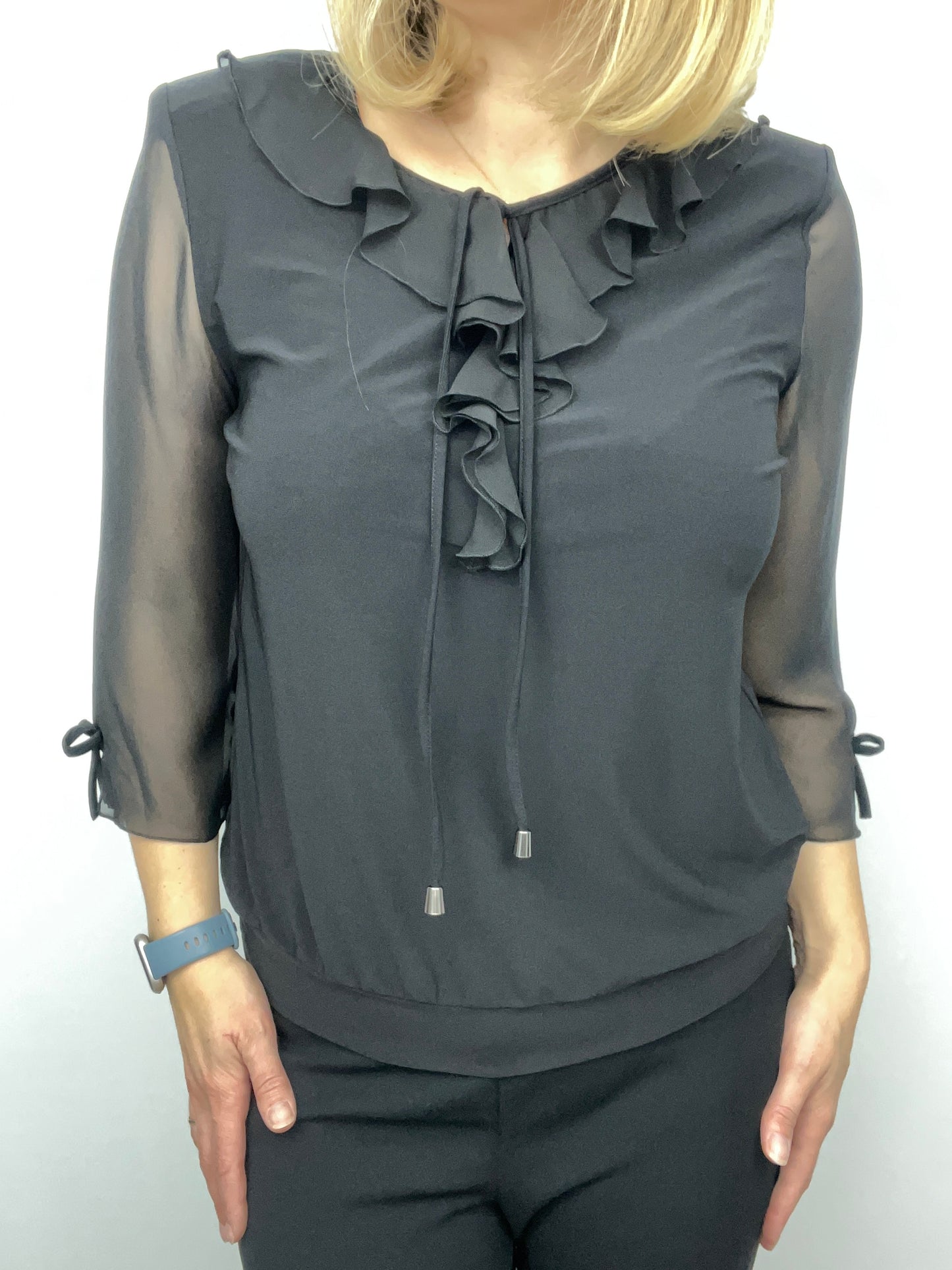 Nora ruffle top black