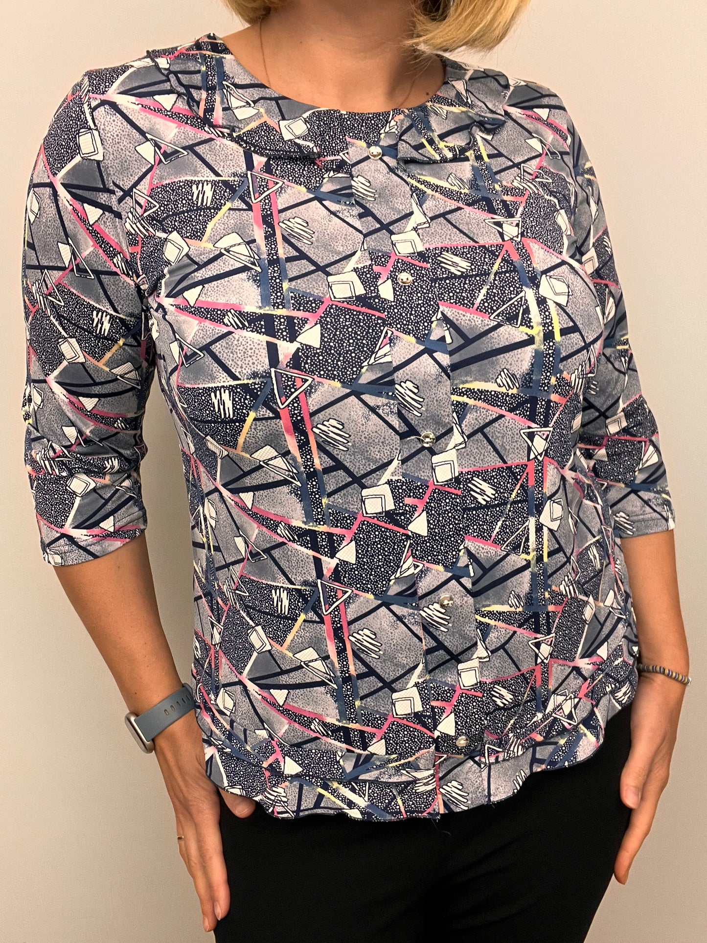 BETTY top with single frill neckline