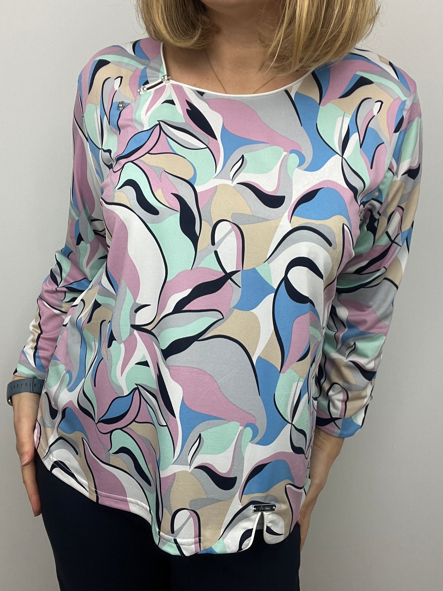 GALA top - sizes 18-26