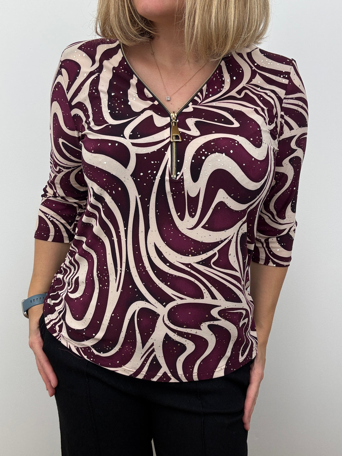 CELESTE burgundy 3/4 sleeve zip top