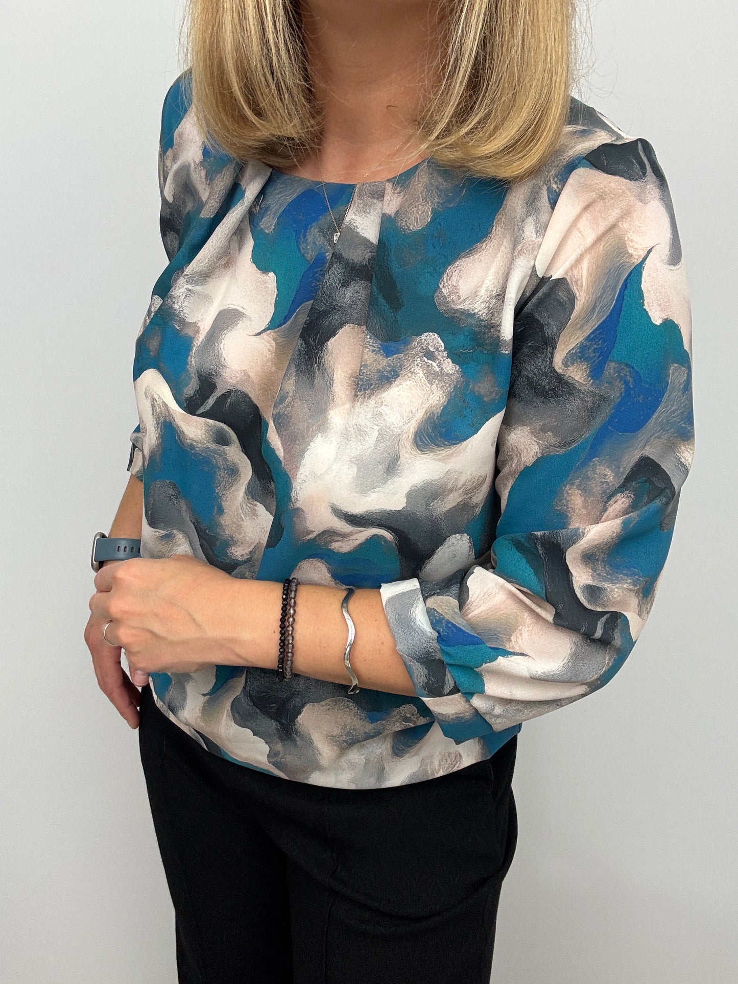EMILY top with gently elasticated hem