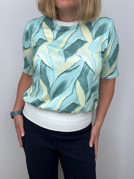 DIXIE top with wide elasticated hem