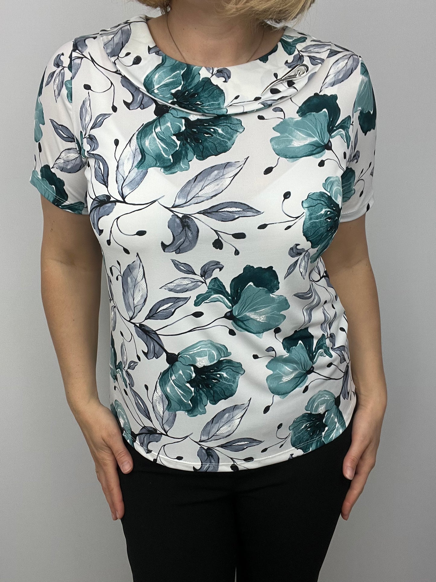 JADE Top with flat cowl neck and detachable brooch