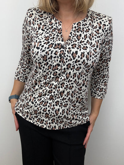 TRINITY animal print V-neck top with 3 buttons