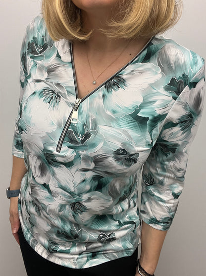 JULIA 3/4 sleeve zip top