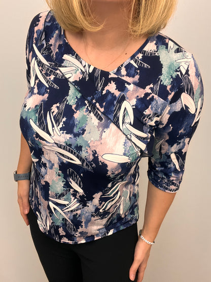 STACY top with turndown neckline