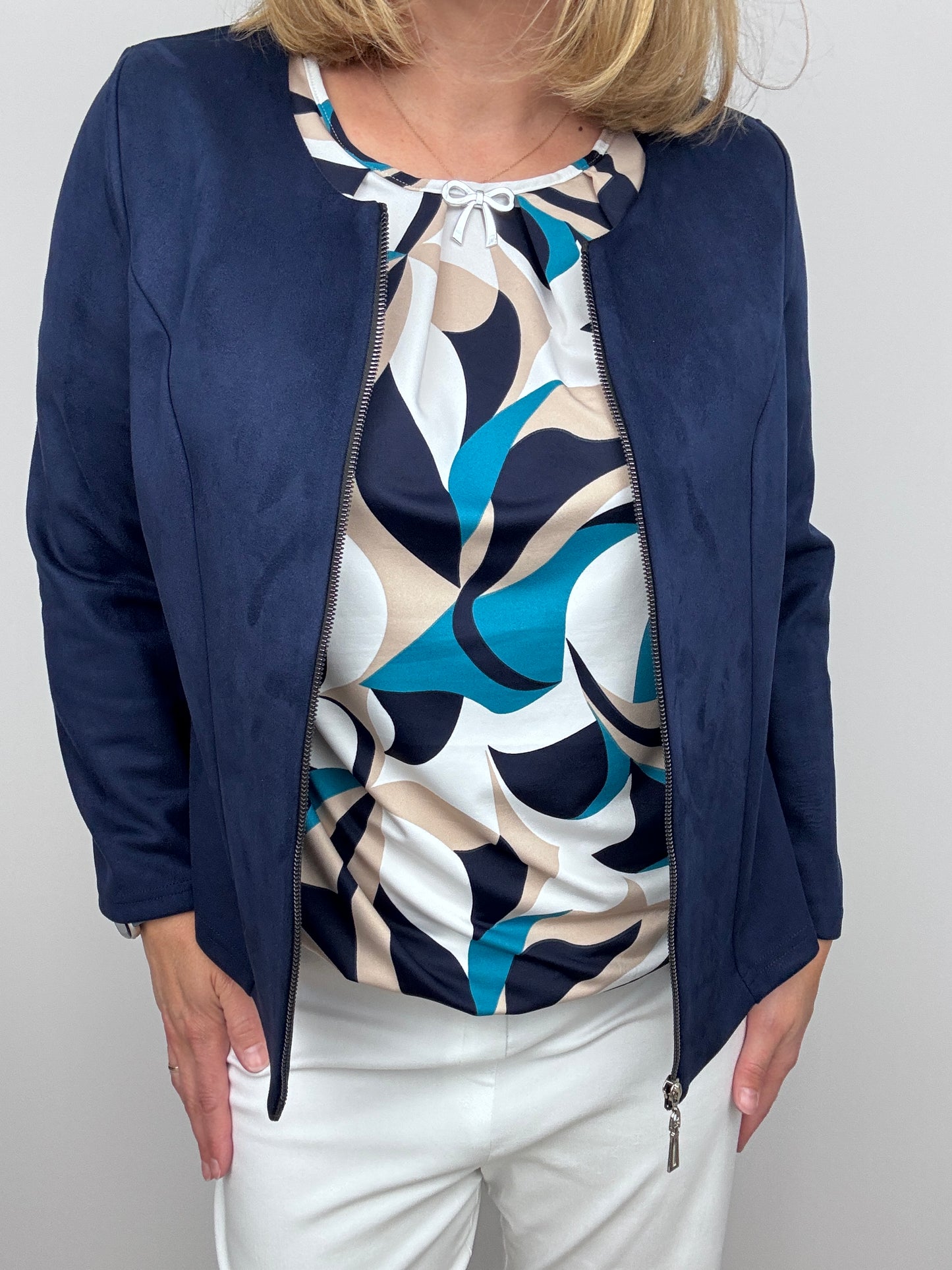 EUNICE top with gently elasticated hem