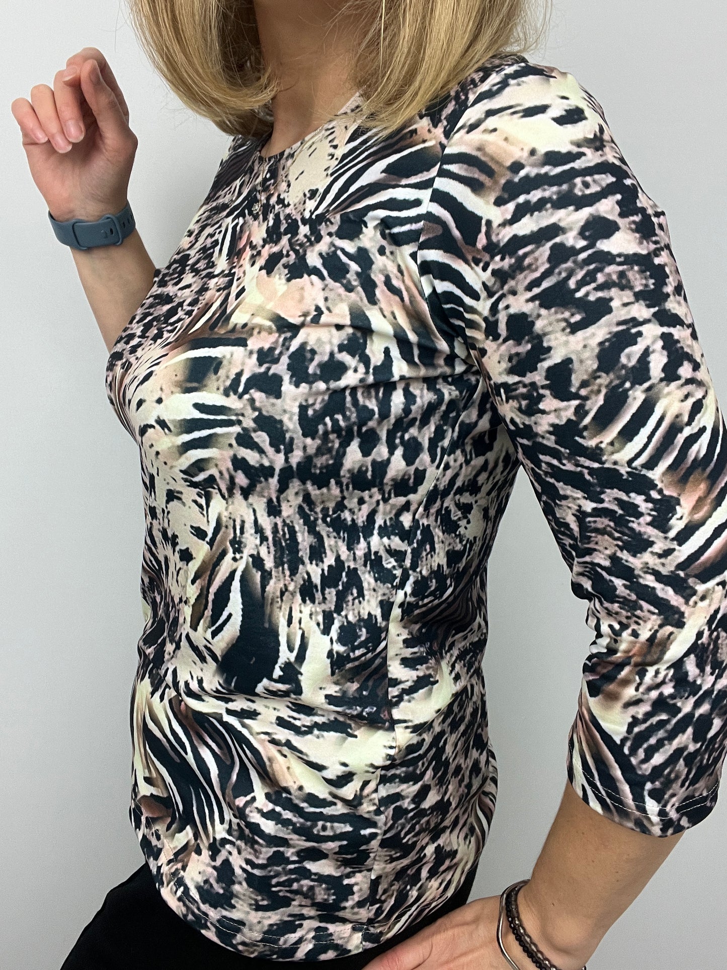 TIFFANY peachy feeling style top 3/4 sleeves