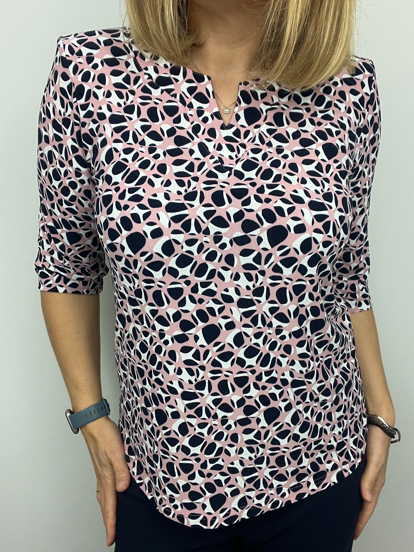 REGINA top with mini v-neck