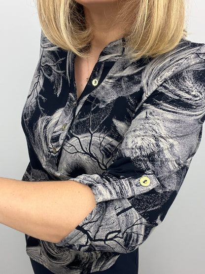 AURORA stand-up collar blouse