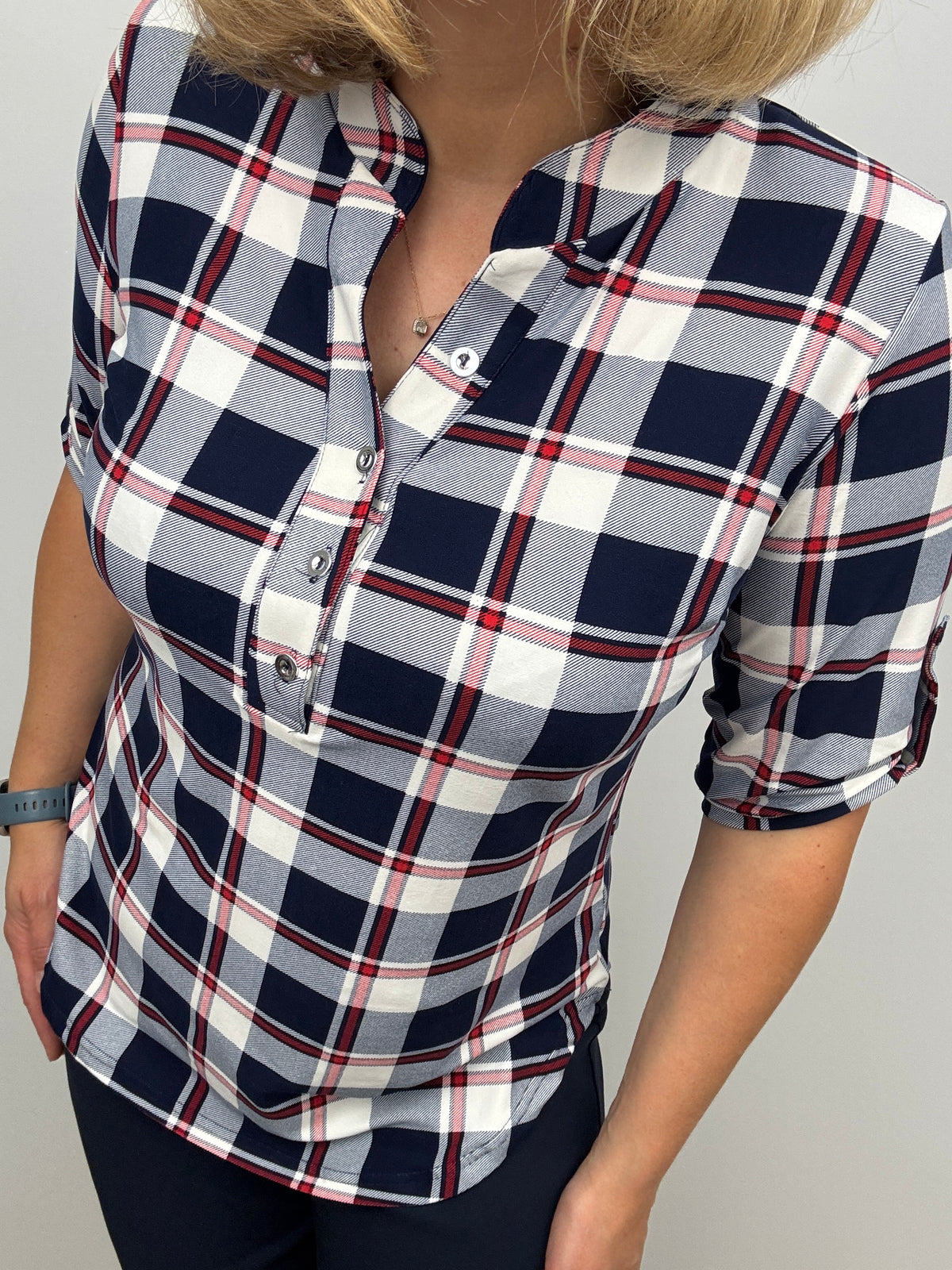 SYLVIA check stand-up collar top